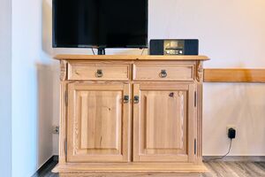TV-Sideboard mit Radio Detail