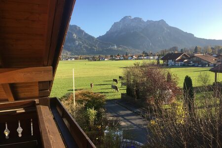 Königlicher Schloss- und Alpenblick